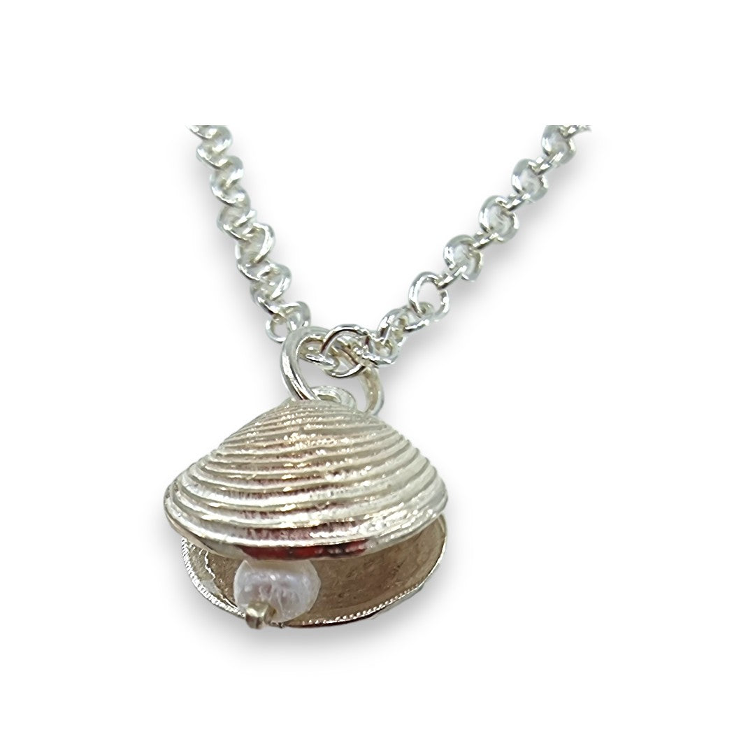 Venus Shell and Pearl Pendent and Chain - Necklace