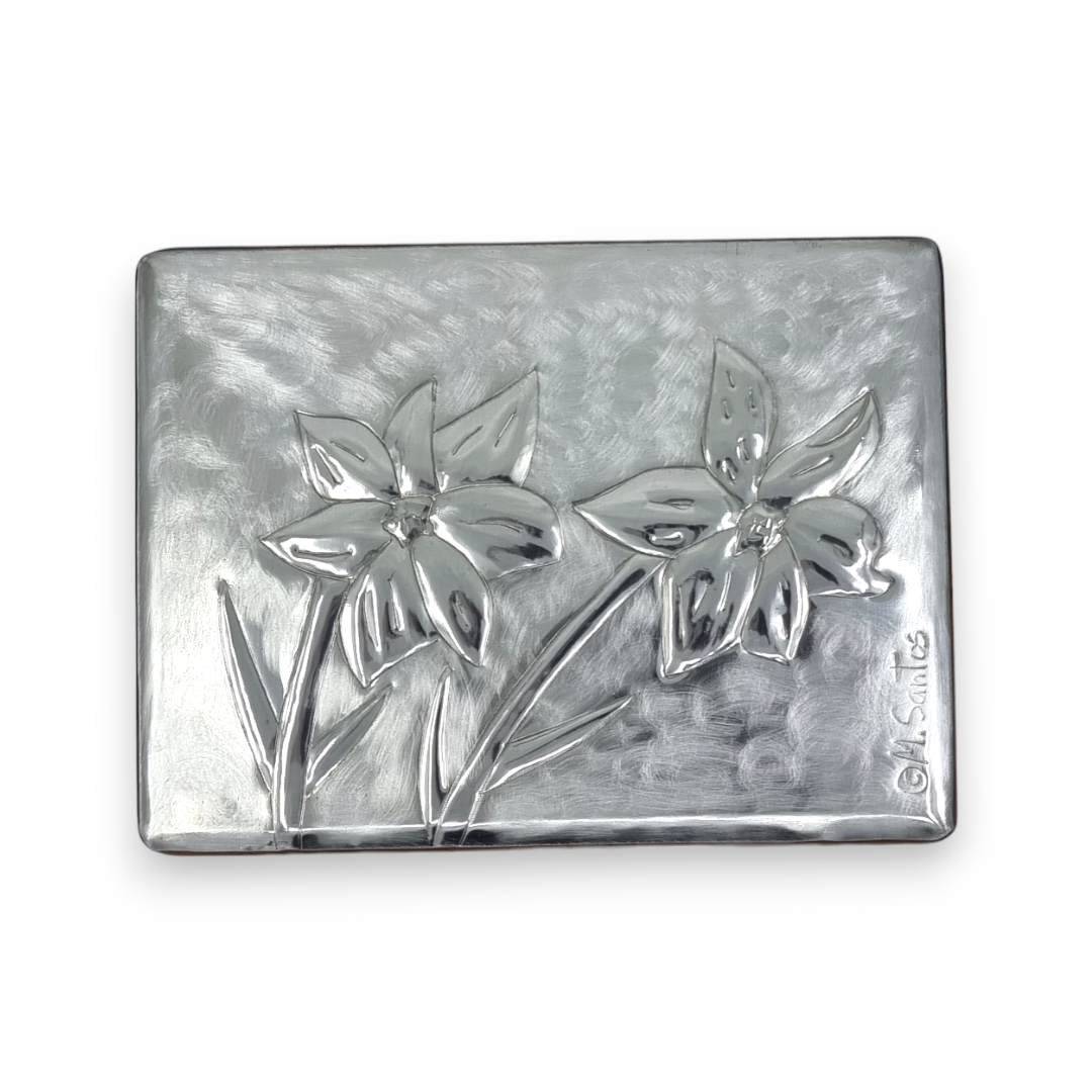 Daffodils (6 section) - Wood and Pewter Box