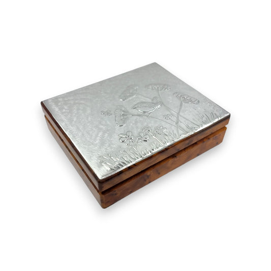 Wren (9+1 sections) - Wood and Pewter Box